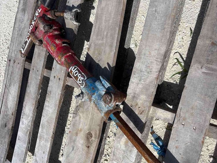 pneumatic-jackhammer-image-3