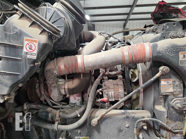 2013-kenworth-t370-image-18