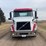 2015-volvo-vnl-semi-image-2