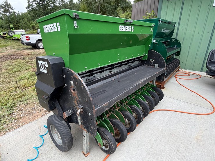 #1101-•-2015-rtp-genesis-5-no-till-drill-image-3