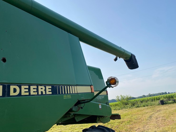 john-deere-9600-4x4-combine-image-16