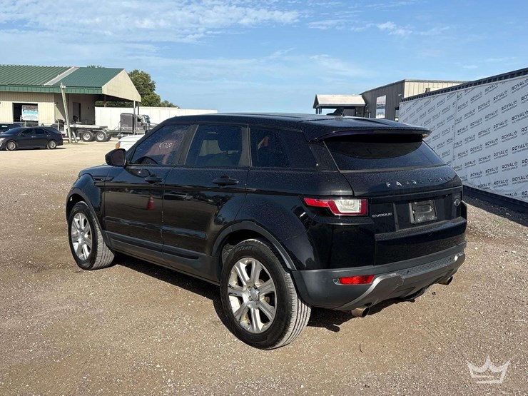 2016-land-rover-range-rover-image-4