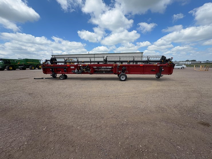 2014-case-ih-3162-image-5