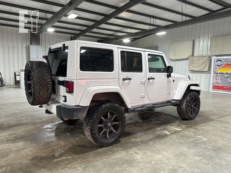 2016-jeep-wrangler-image-3