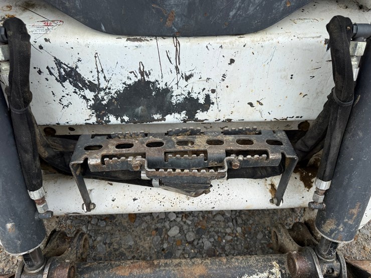 bobcat-t550-image-33