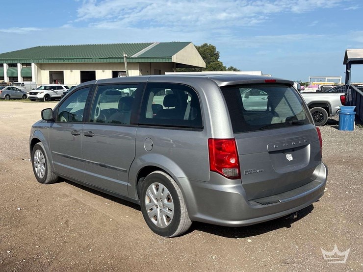 2015-dodge-grand-caravan-image-4