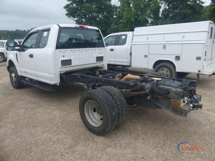 2017-ford-f350-image-3