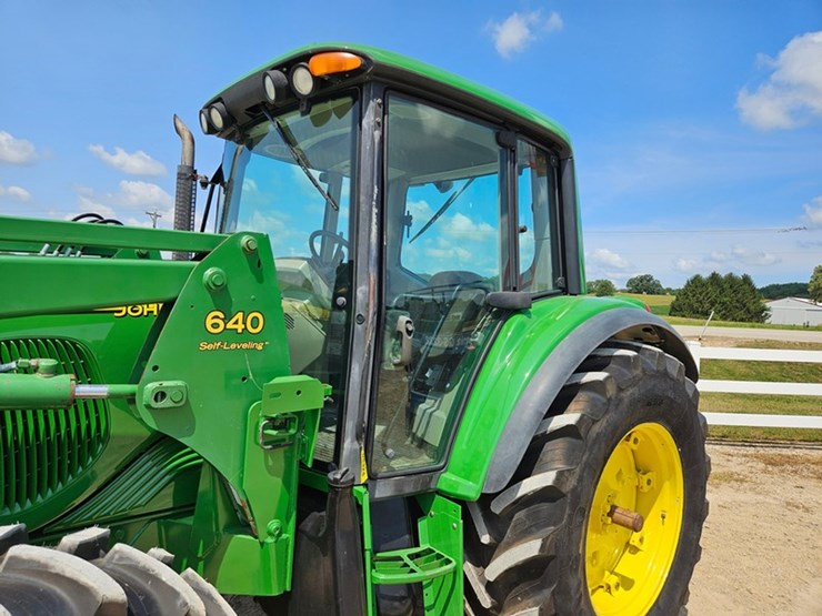 john-deere-6420-image-31