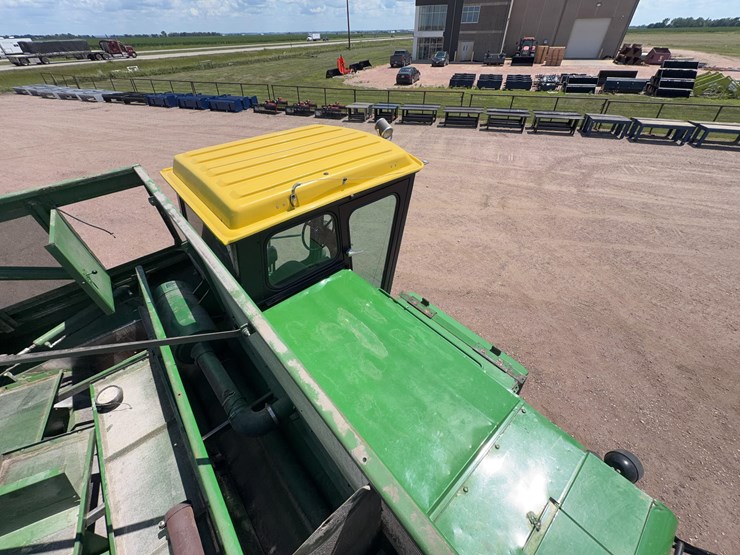 1981-john-deere-8820-image-38