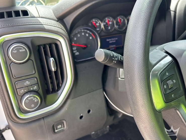 2020-chevrolet-silverado-1500-image-15