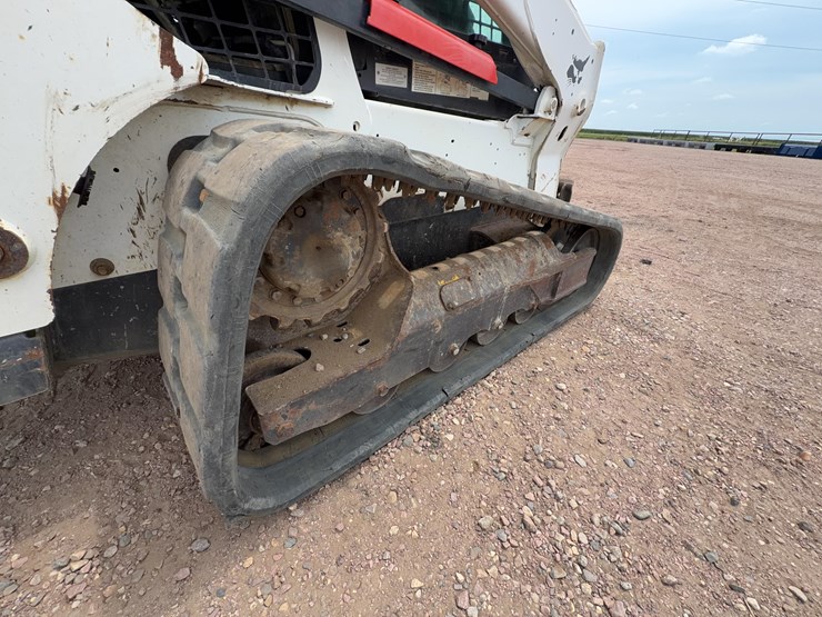2017-bobcat-t650-image-26