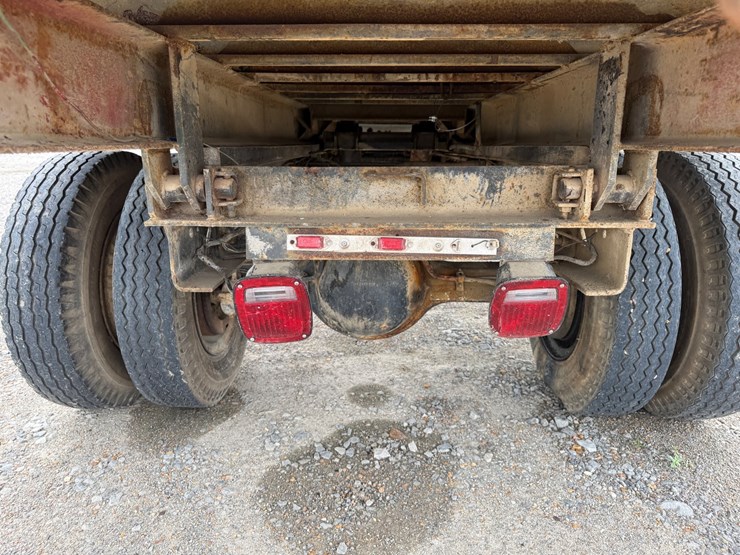 1989-ford-f700-image-8