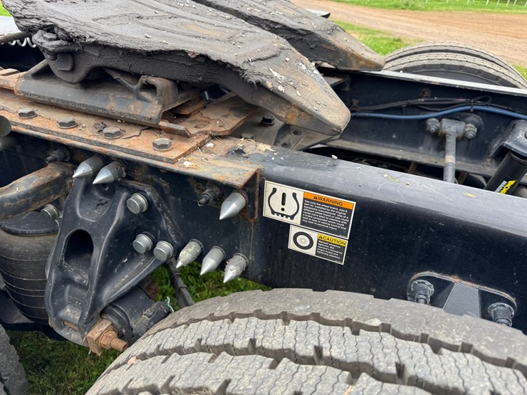 2021-kenworth-w900l-image-18