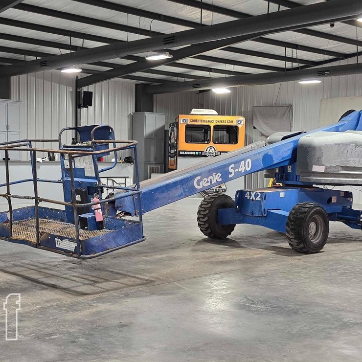 2014 GENIE S40