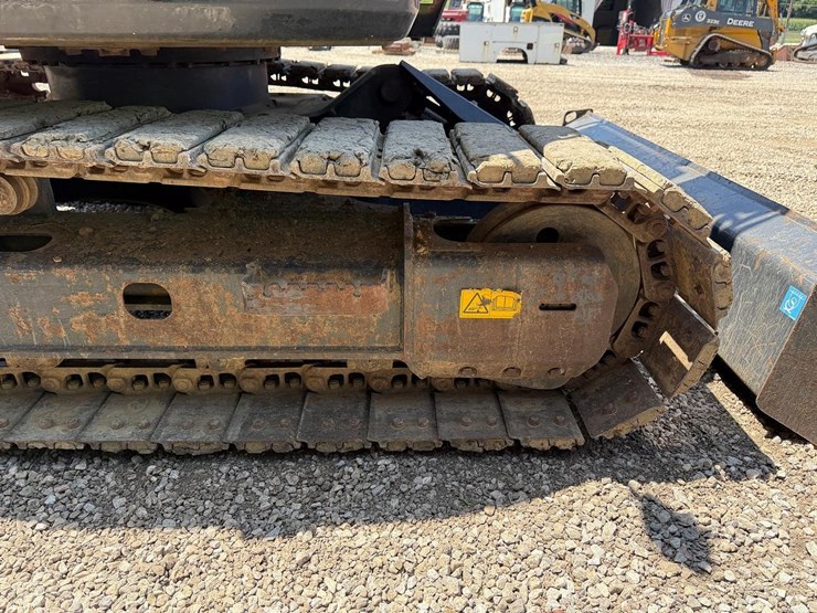 2021-hitachi-zx75us-5b-image-14