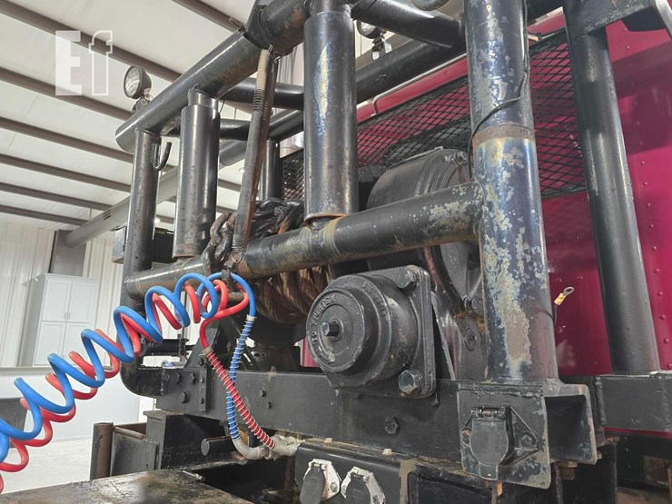 2001-freightliner-fld112-image-20