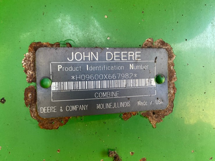 john-deere-9600-4x4-combine-image-98