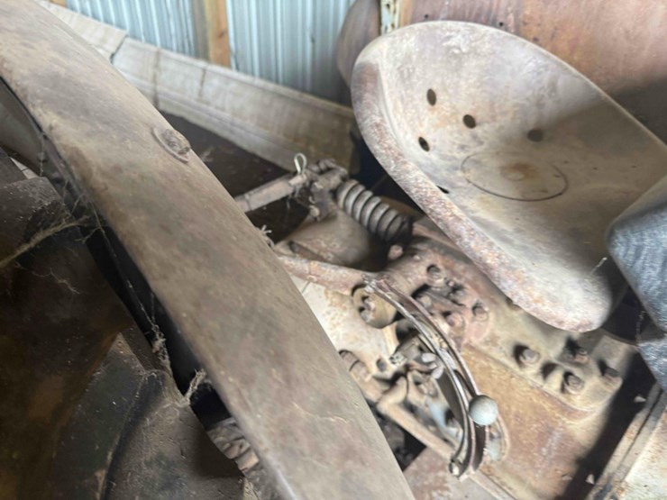ford-8n-image-4