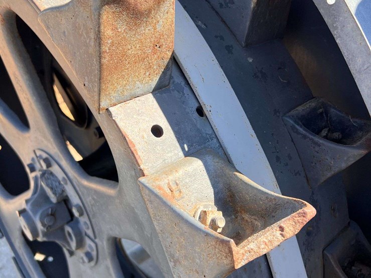 case-12-20-cross-motor-and-trailer-image-15