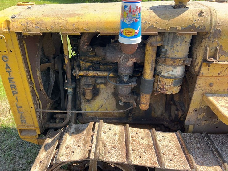 caterpillar-twenty-two-image-32