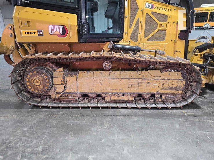 2022-caterpillar-d3-image-33