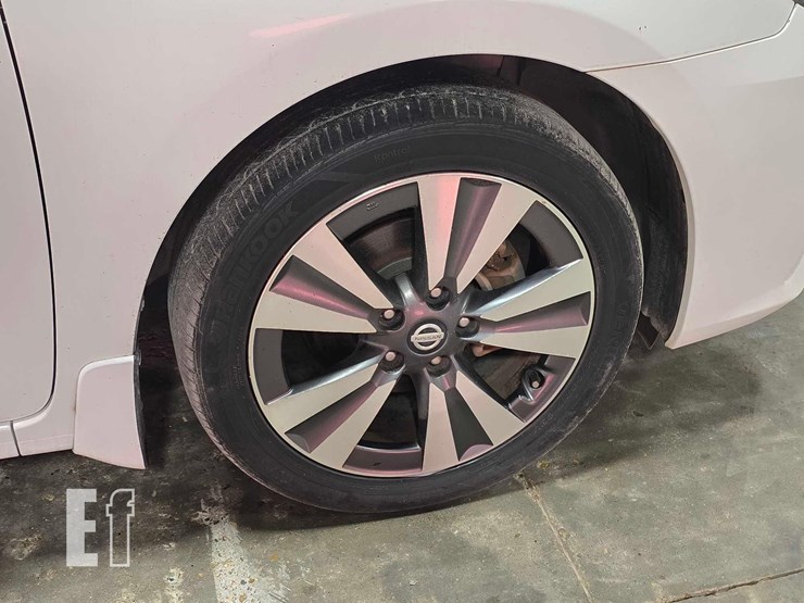 2017-nissan-sentra-image-24