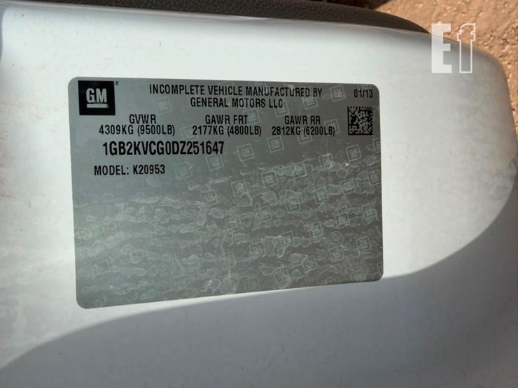 2013-chevrolet-silverado-2500hd-image-27