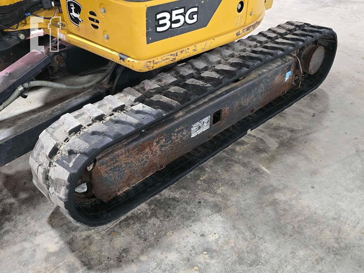 2021-deere-35g-image-31