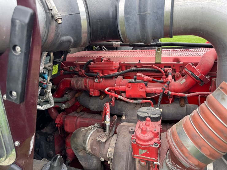 2021-kenworth-w900l-image-90