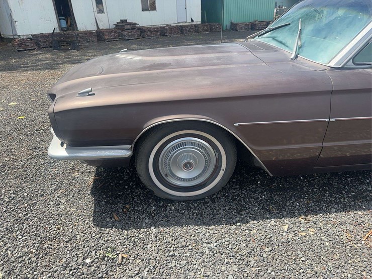 1966-ford-thunderbird-image-9