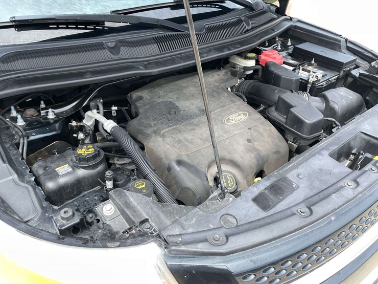 2014-ford-explorer-limited-image-8