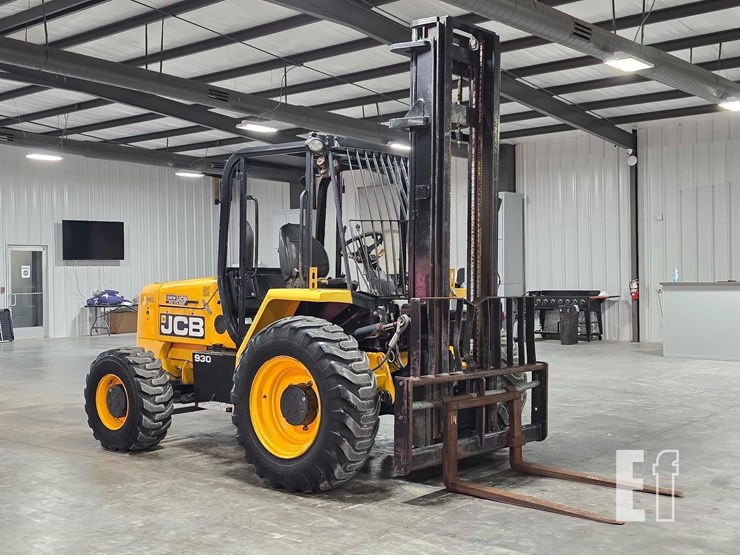 2020-jcb-930-image-2