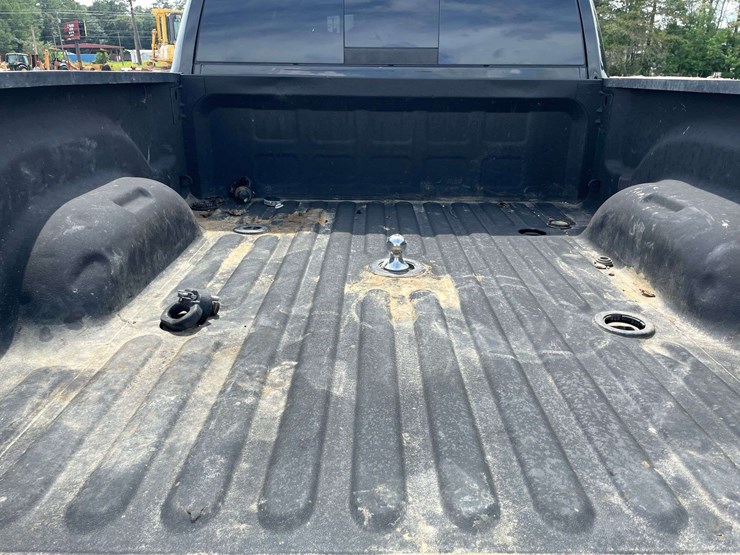 2016-dodge-ram-2500-image-15