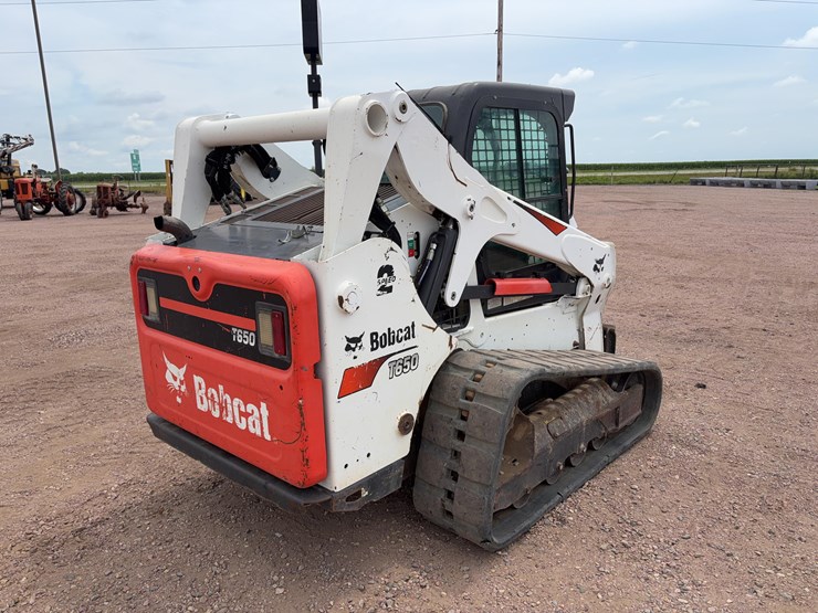 2017-bobcat-t650-image-4