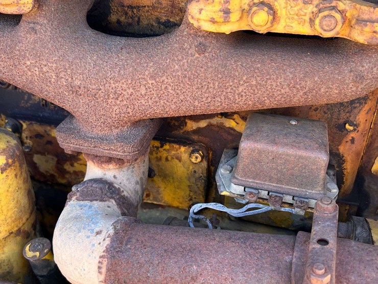 caterpillar-d2-image-16