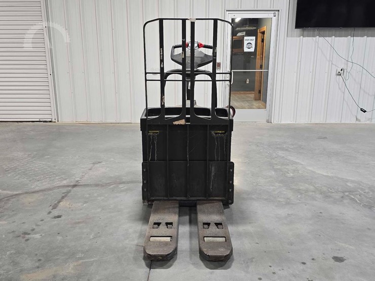 raymond-8410-image-7