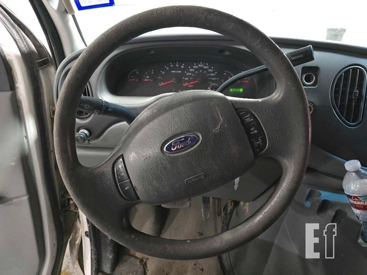 2005-2005-ford-econoline-van-6670-image-10