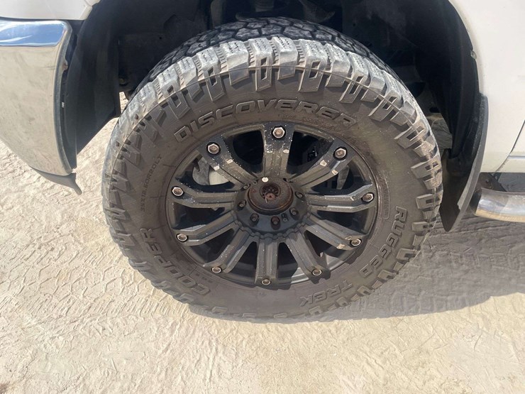 2013-dodge-2500-image-19