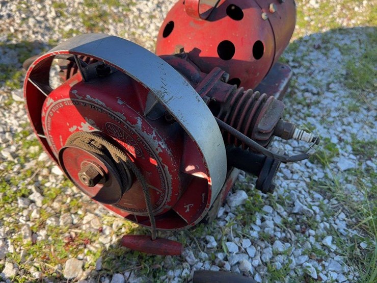 (2)-small-gas-generators-image-10