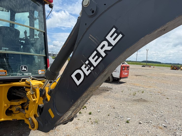 #43053-•-2024-john-deere-320p-backhoe-loader-1t0320pacrfx07150-inv#-43053-image-9
