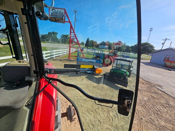 massey-ferguson-7624-image-33
