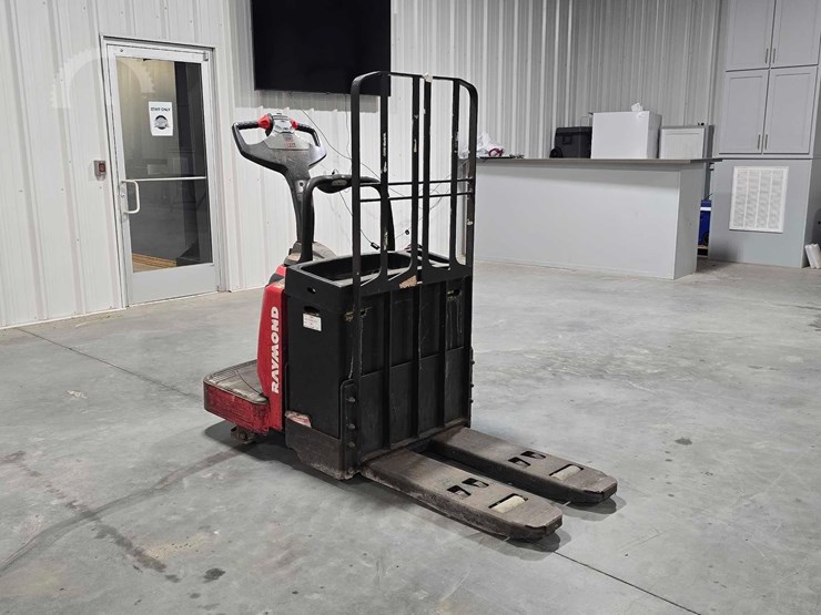 raymond-8410-image-2
