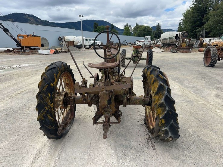 john-deere-model-b-image-4