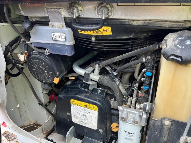 2023-bobcat-t76-image-15