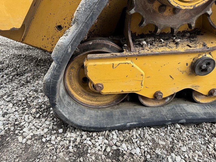 2020-caterpillar-299d3-xe-image-21