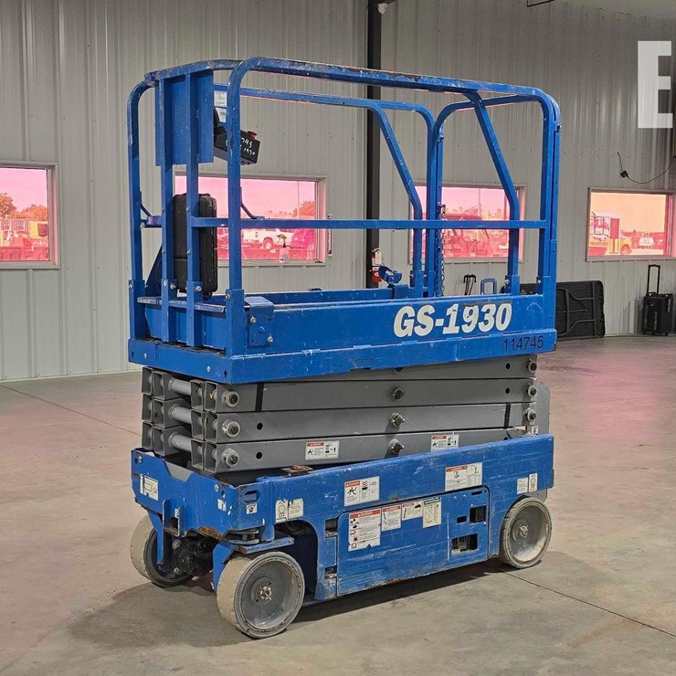 2019 GENIE GS1930