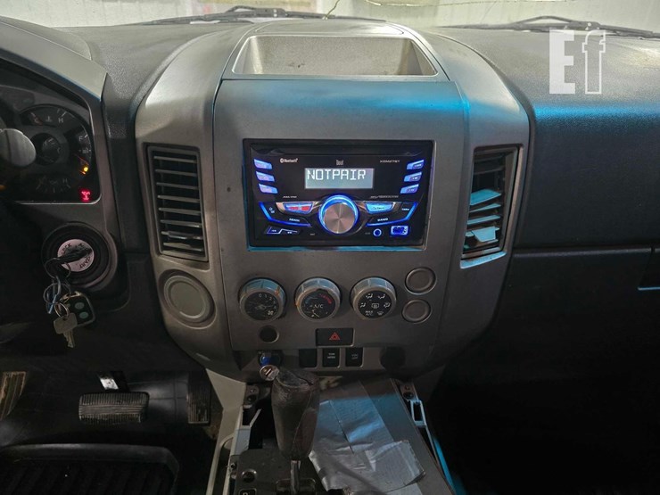 2004-nissan-titan-image-16