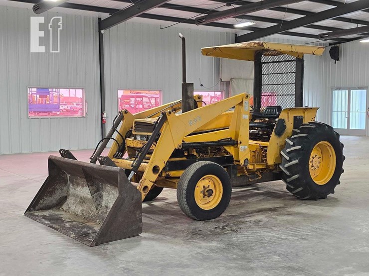 case-ih-585-image-1