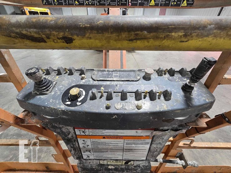 2007-jlg-660sj-image-11
