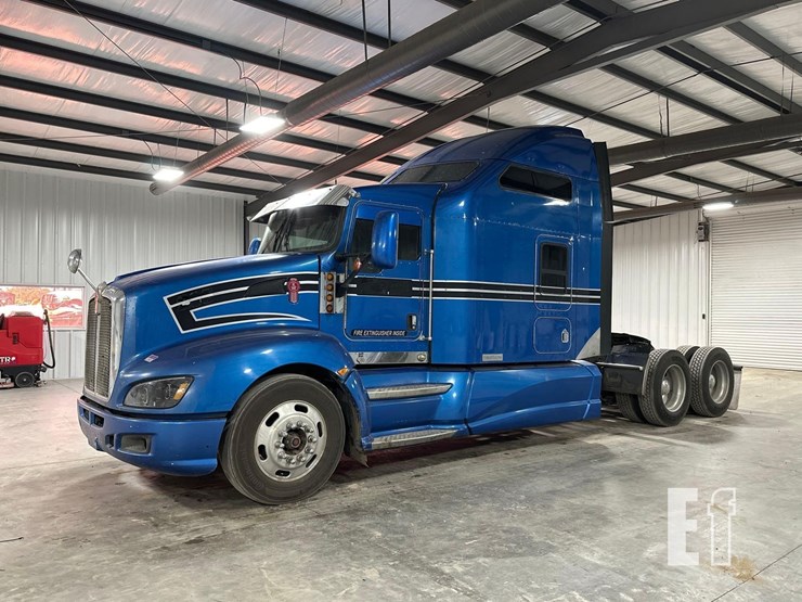 2011-kenworth-t660-image-1